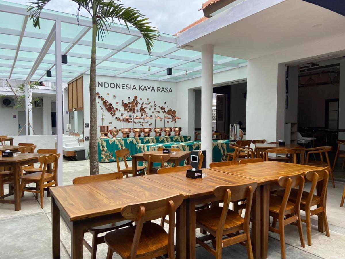 Dzawani Hotel 2*
